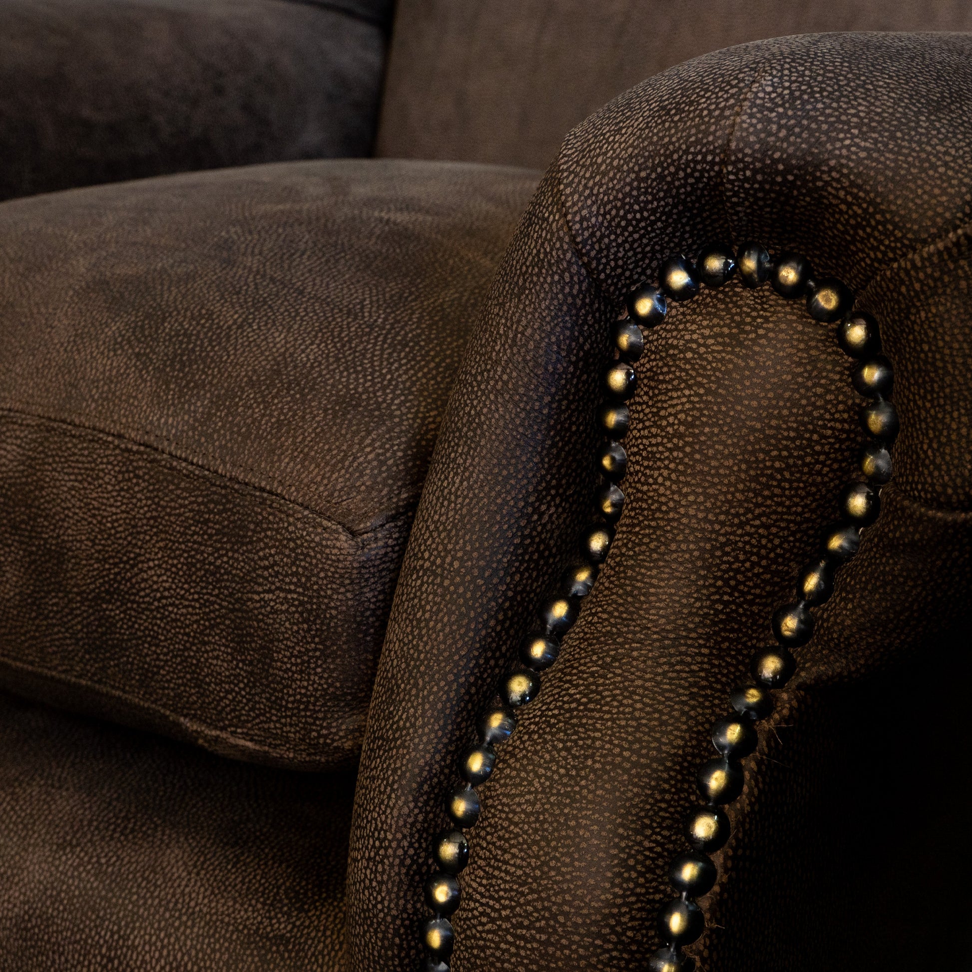 Namib Leather Wingback & Sofa Combo - Ouhout