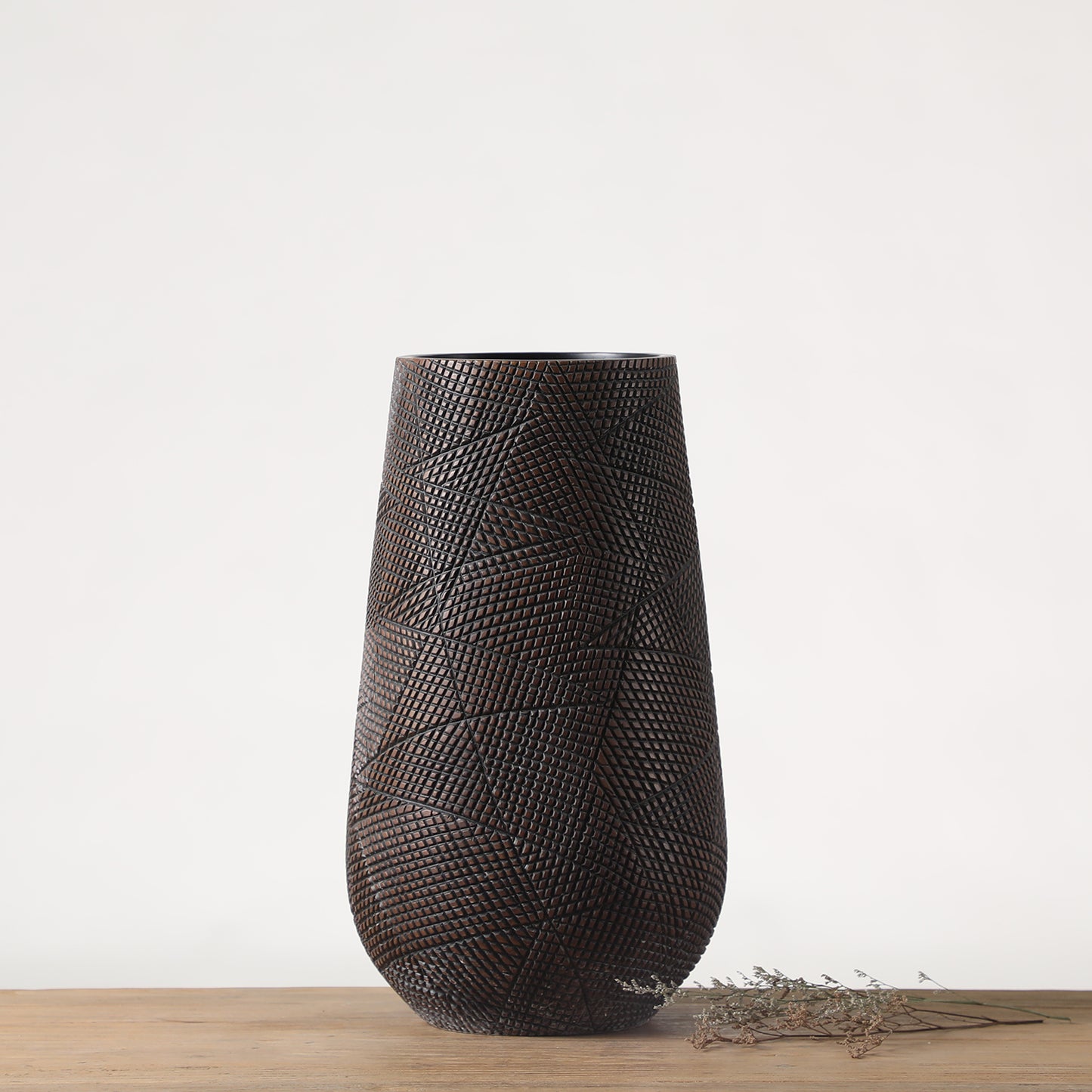 Gaea’s Fields Vase | Loam/Sand | 295x510mm