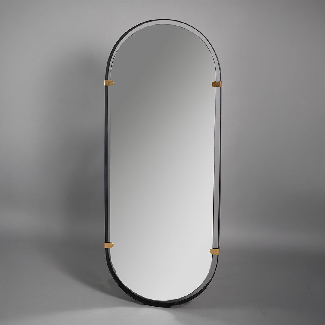 Muna Mirror